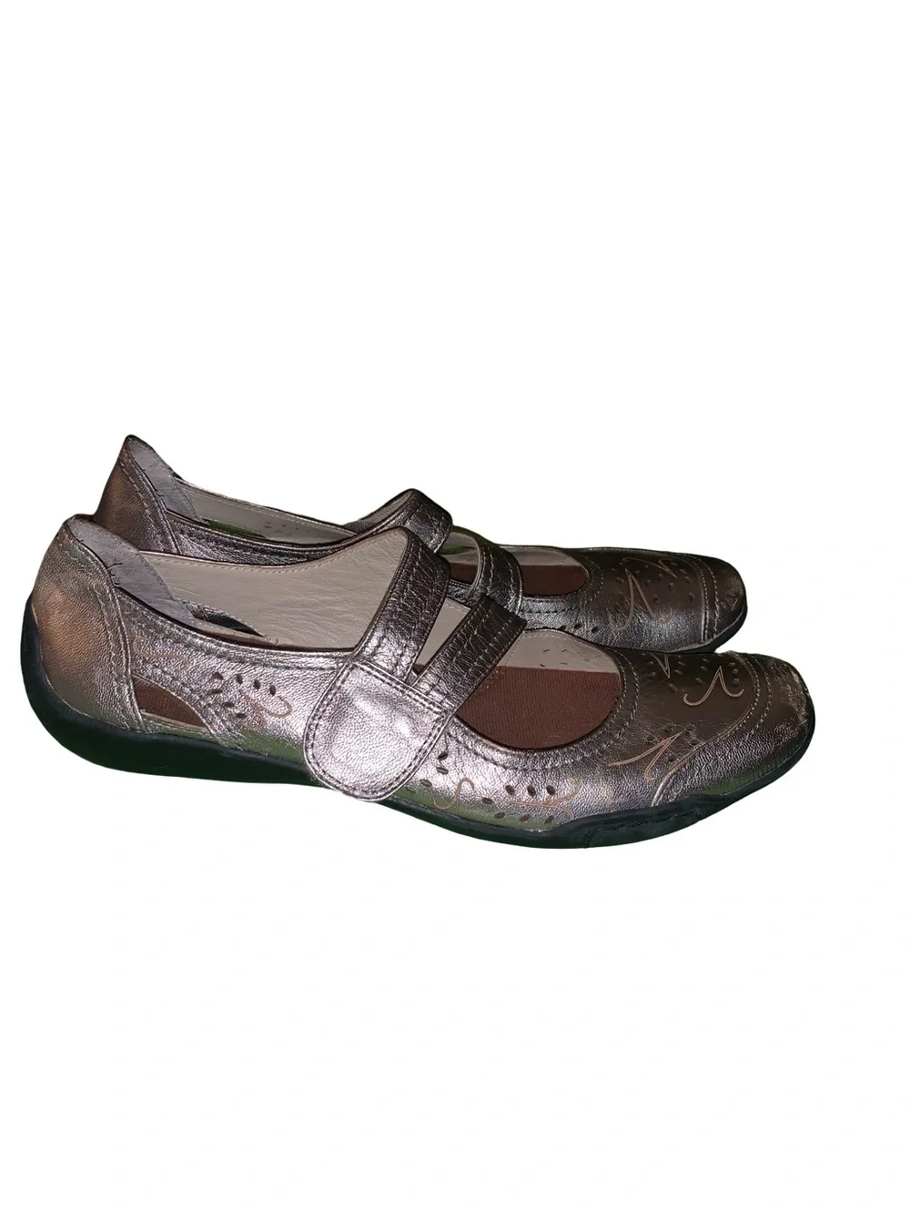 Ros Hommerson Chelsea Mary Jane Shoes Metallic Finish Size 10SS Super Slim